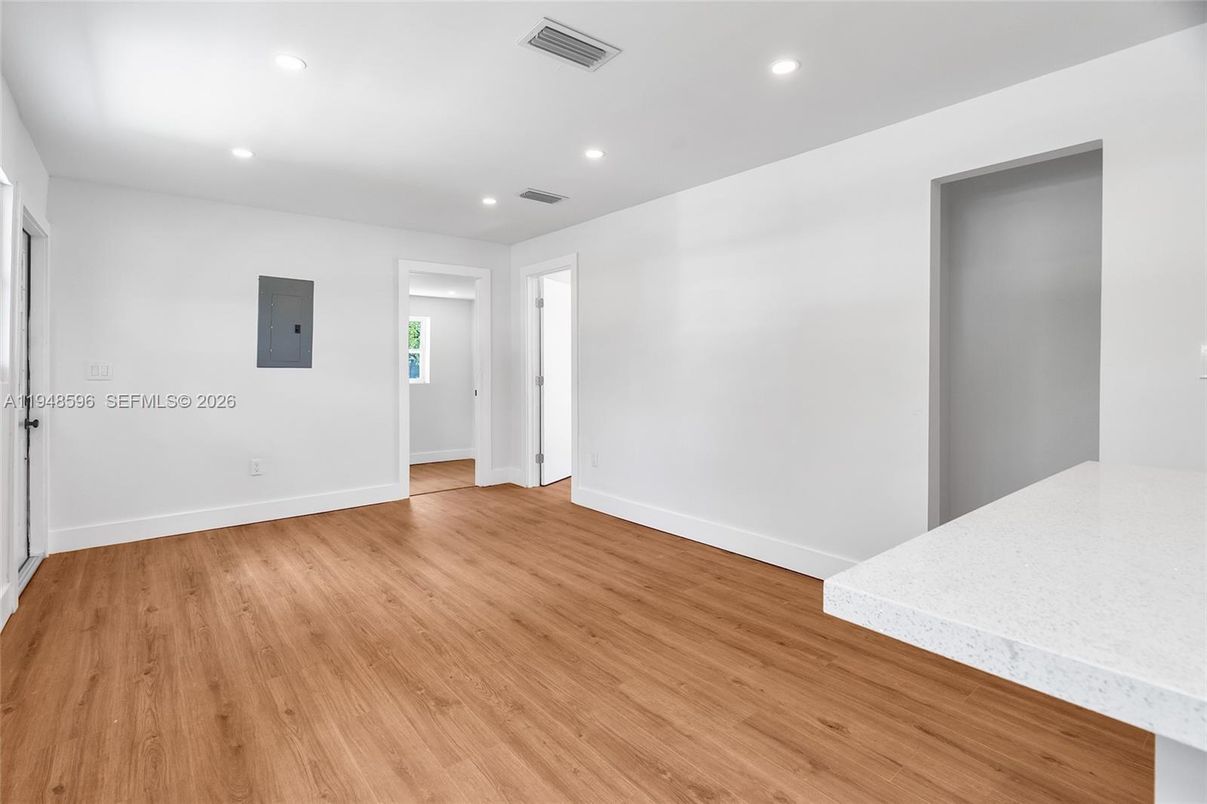 Empty room, Interior, Recessed Lighting, Wood Texture Flooring