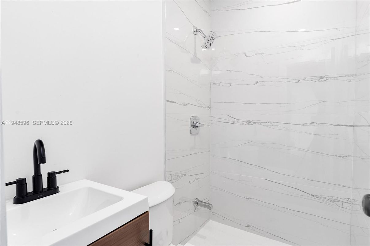 Bathroom, Interior, Marble Walls