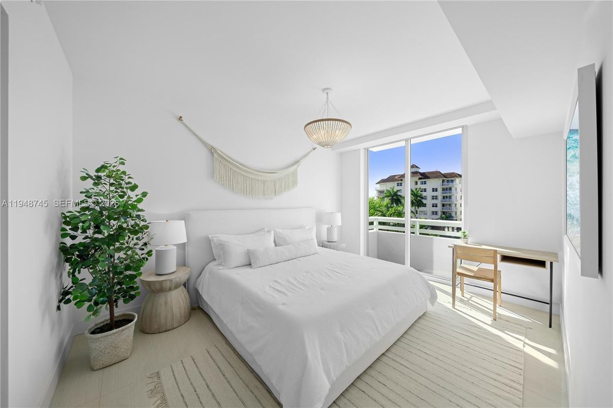 Bedroom, Interior, Pendant Lights