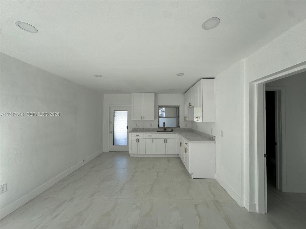 Interior, Kitchen, Marble, Recessed Lighting