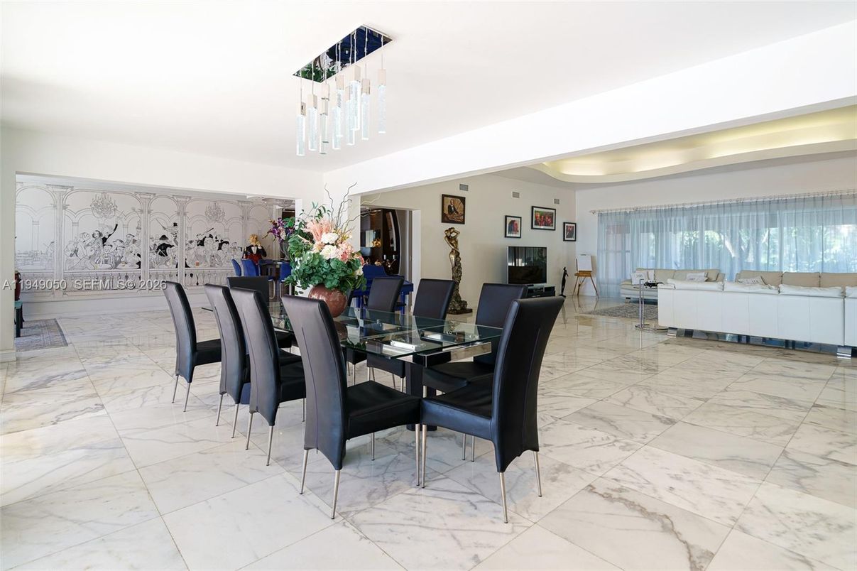 Dining room, Interior, Living room, Marble, Pendant Lights