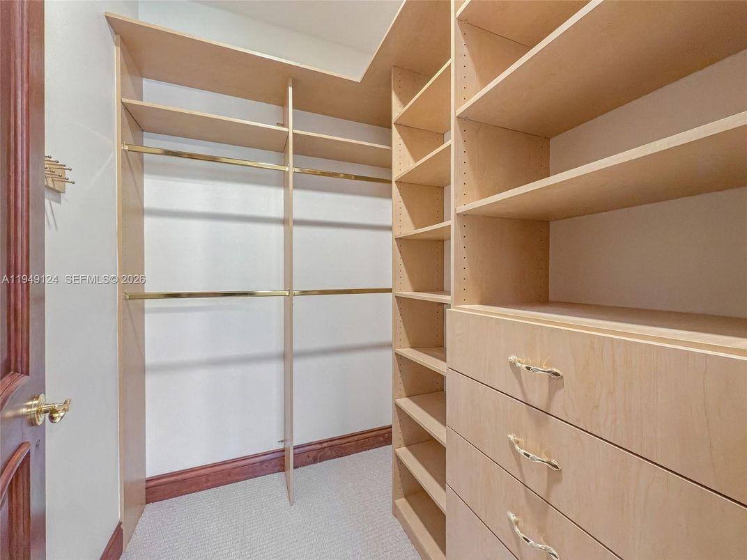 Interior, Walk-in Closets