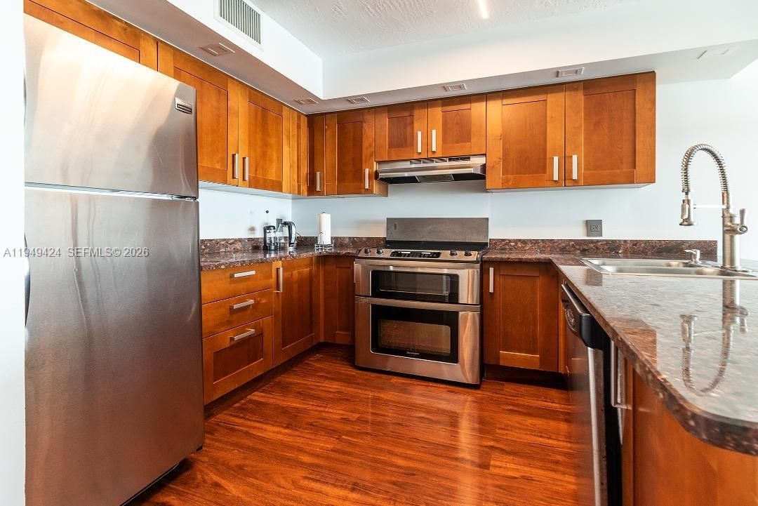 Interior, Kitchen, Stainless Steel Appliances, Wood Texture Flooring