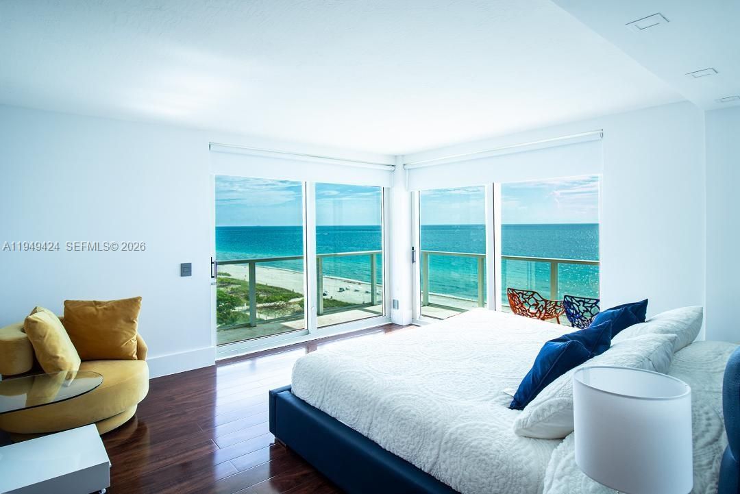 Bedroom, Interior, Water, Wood Texture Flooring