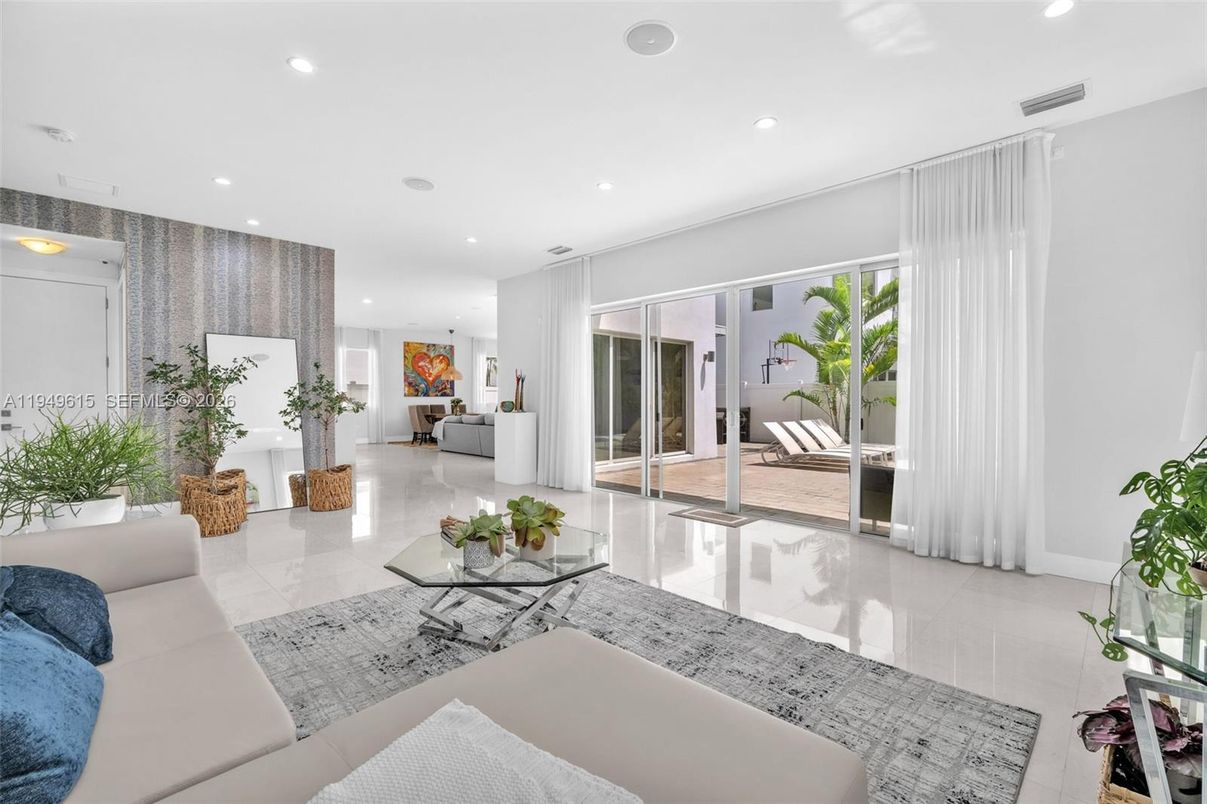 Interior, Living room, Recessed Lighting