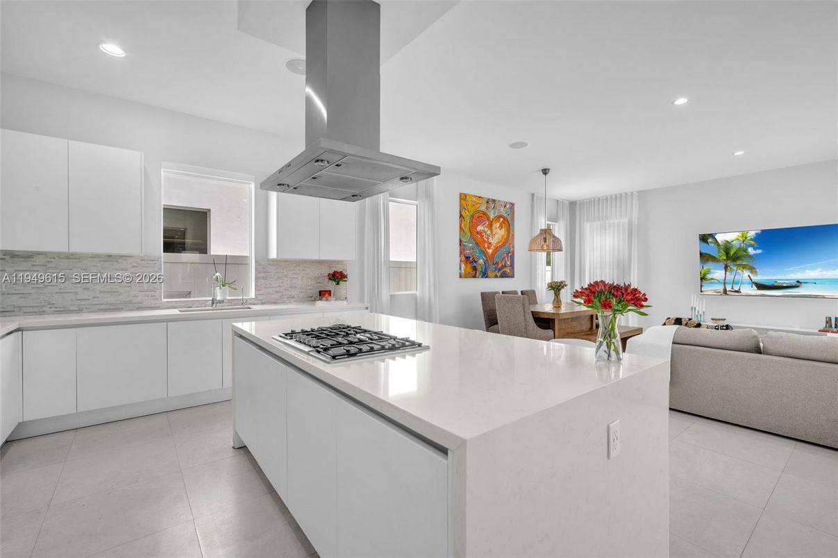 Dining room, Interior, Kitchen, Living room, Pendant Lights, Recessed Lighting, Stainless Steel Appliances, Water