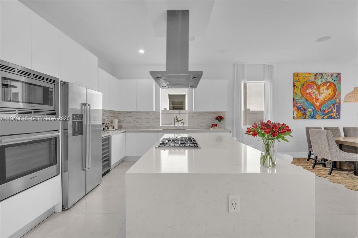 Dining room, Interior, Kitchen, Recessed Lighting, Stainless Steel Appliances