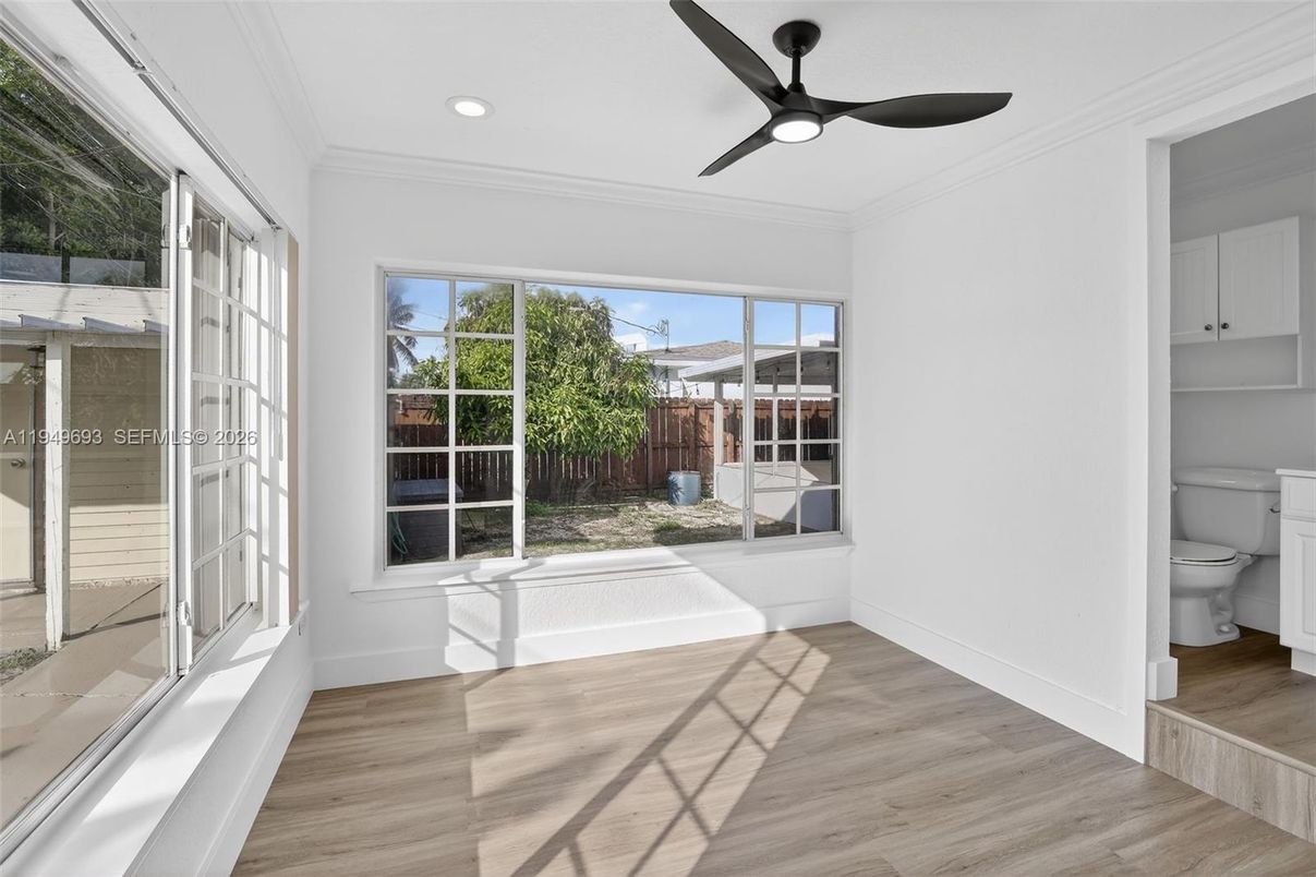 Bathroom, Interior, Recessed Lighting, Wood Texture Flooring