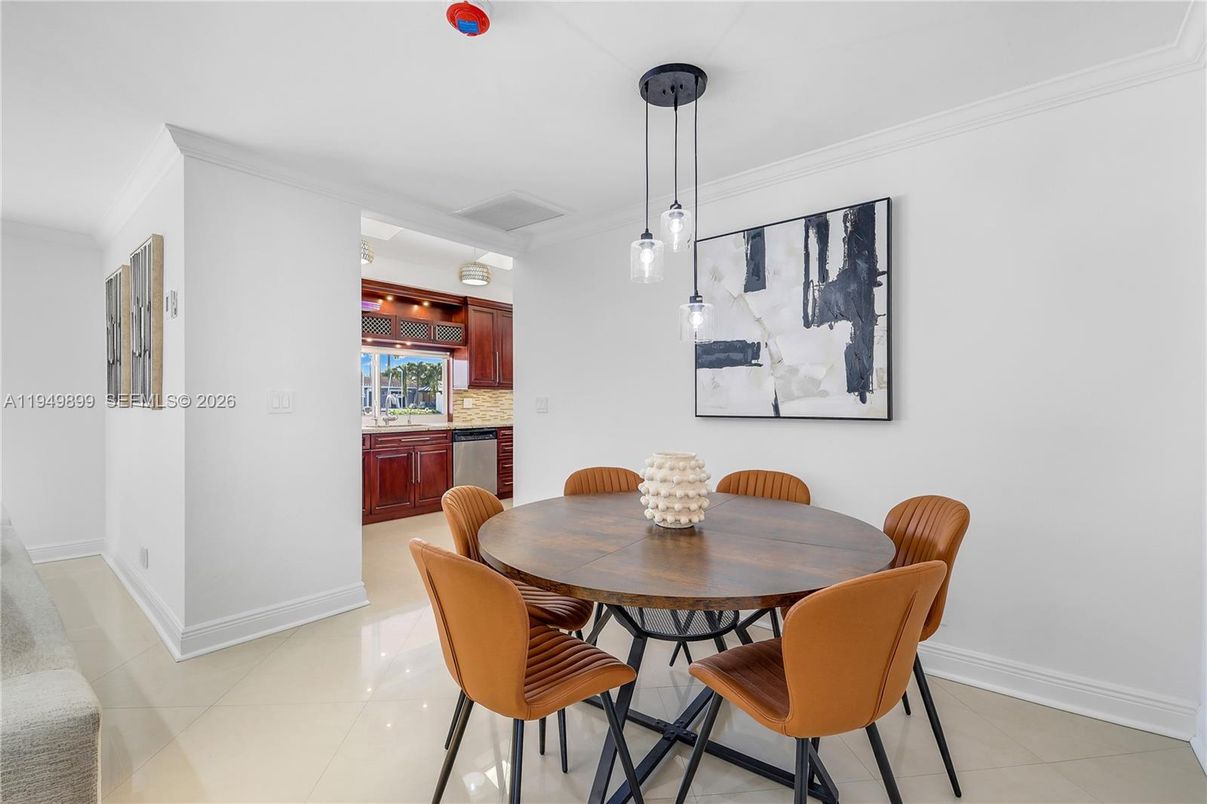 Dining room, Interior, Pendant Lights