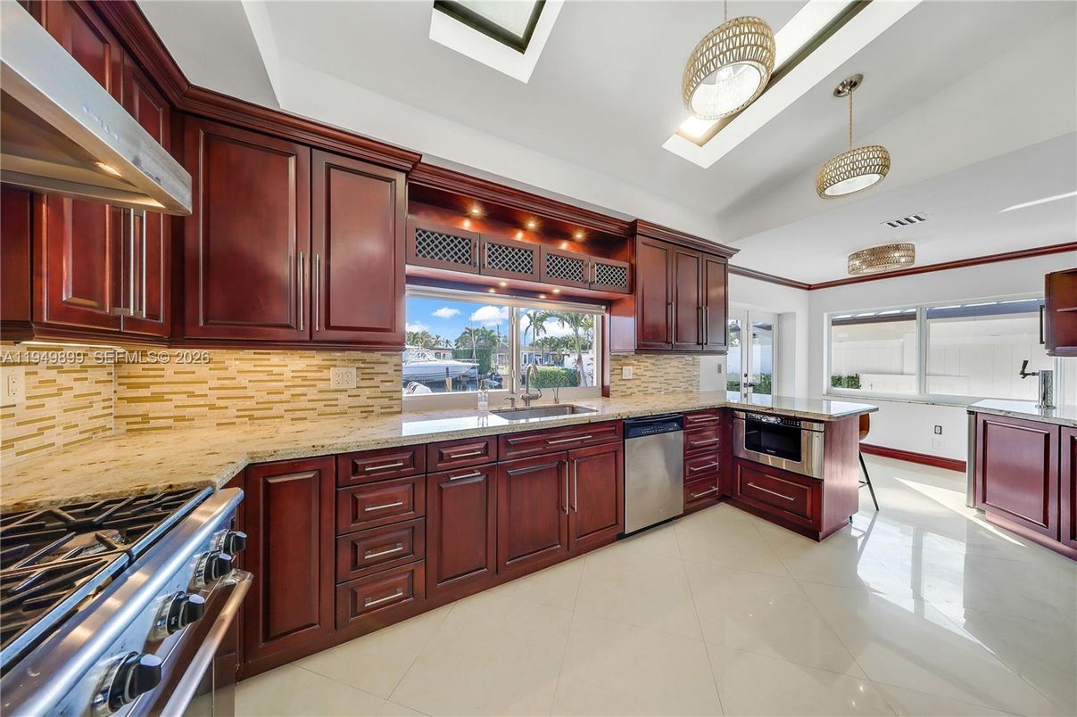 Interior, Kitchen, Stainless Steel Appliances