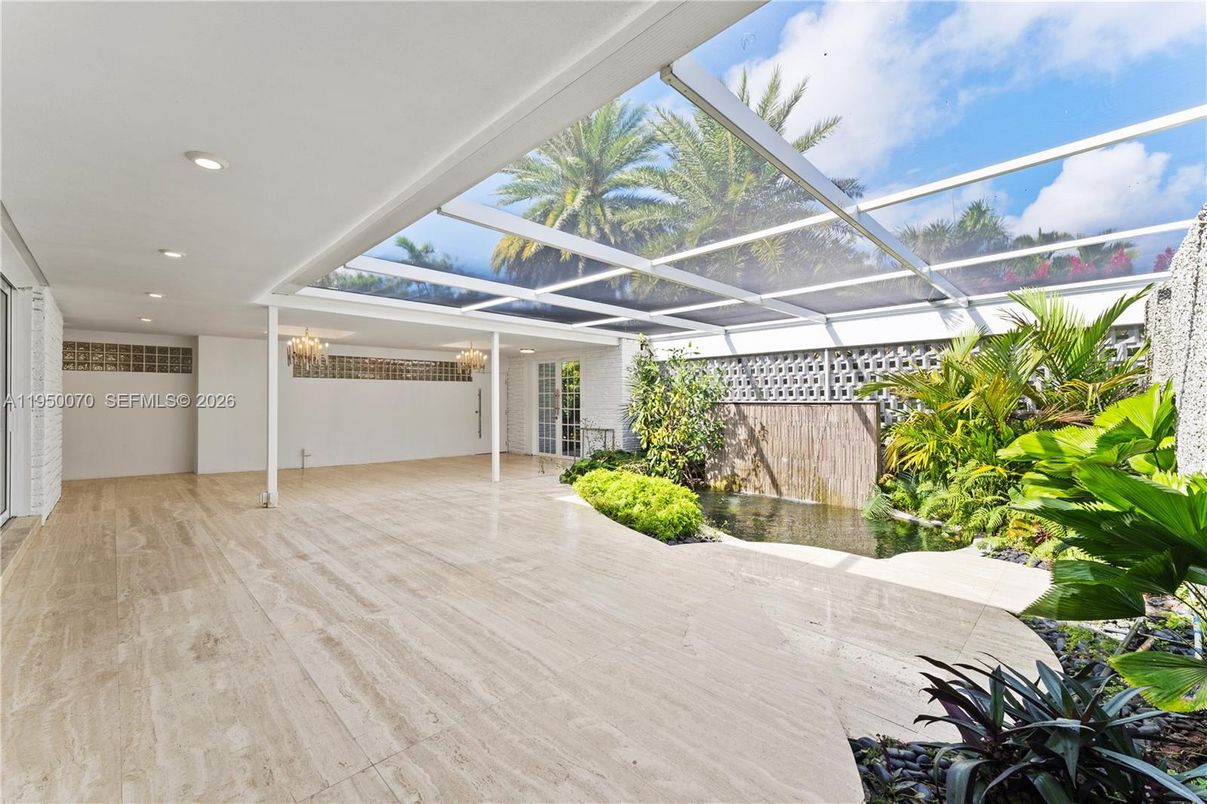 Glass Ceilings, Interior, Recessed Lighting, Sun Room, Wood Texture Flooring