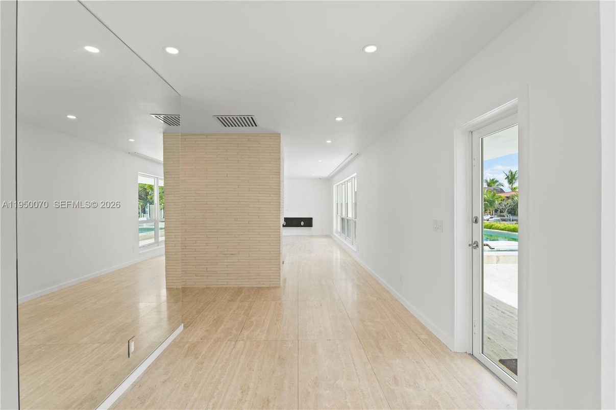 Interior, Recessed Lighting