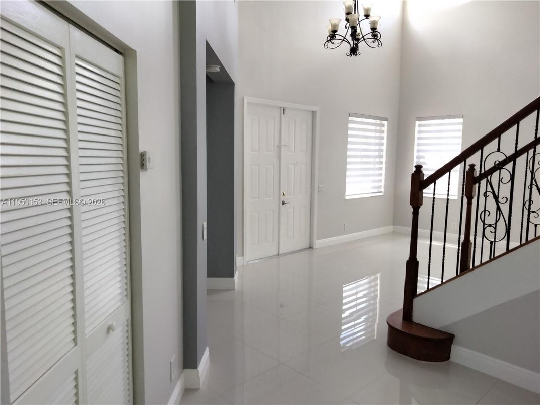 Chandelier, Interior