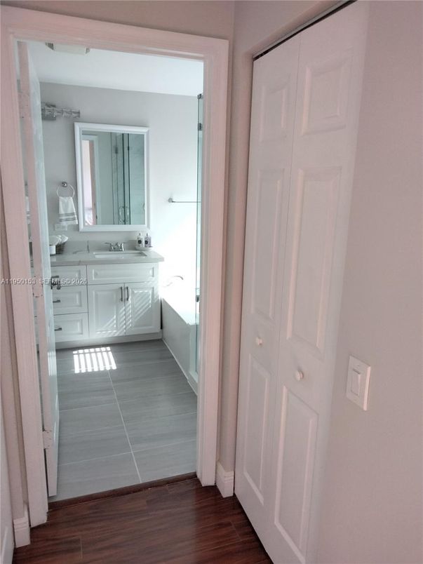 Bathroom, Dual Sink Vanities, Interior, Wood Texture Flooring