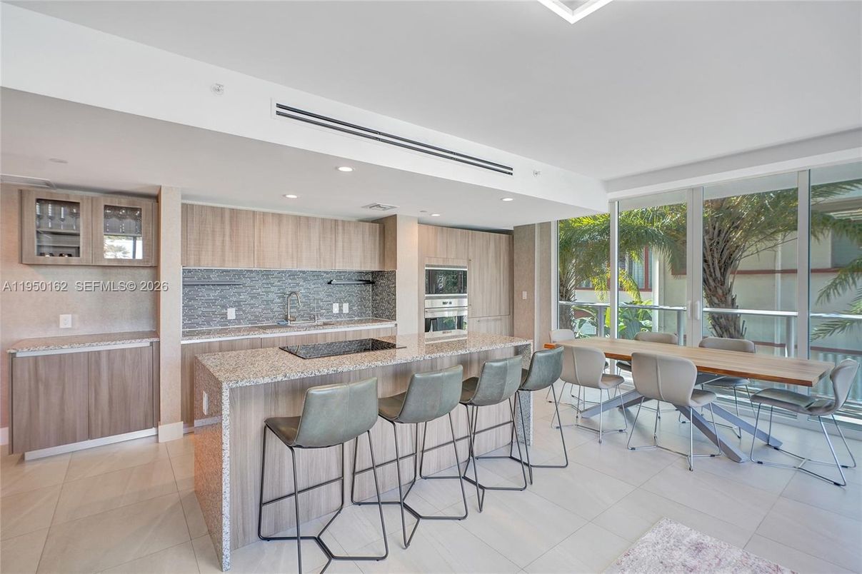 Dining room, Interior, Kitchen, Recessed Lighting, Stainless Steel Appliances