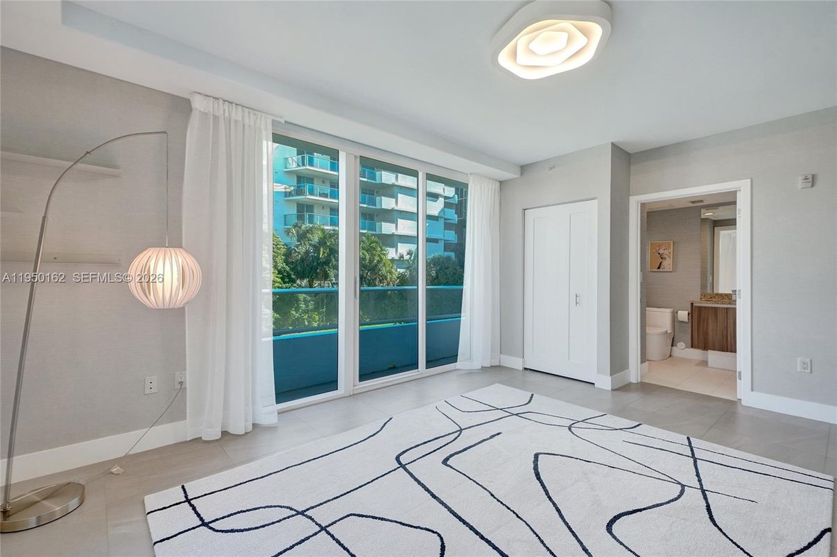 Bathroom, Interior, Pendant Lights