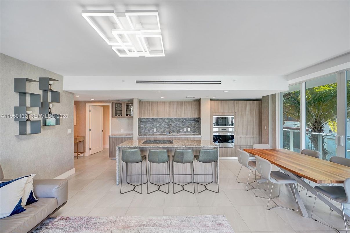 Dining room, Interior, Kitchen, Recessed Lighting, Stainless Steel Appliances