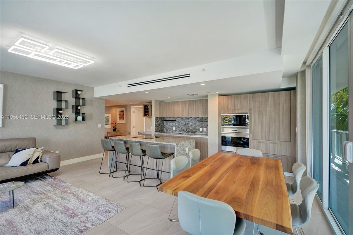Dining room, Interior, Kitchen, Recessed Lighting, Stainless Steel Appliances