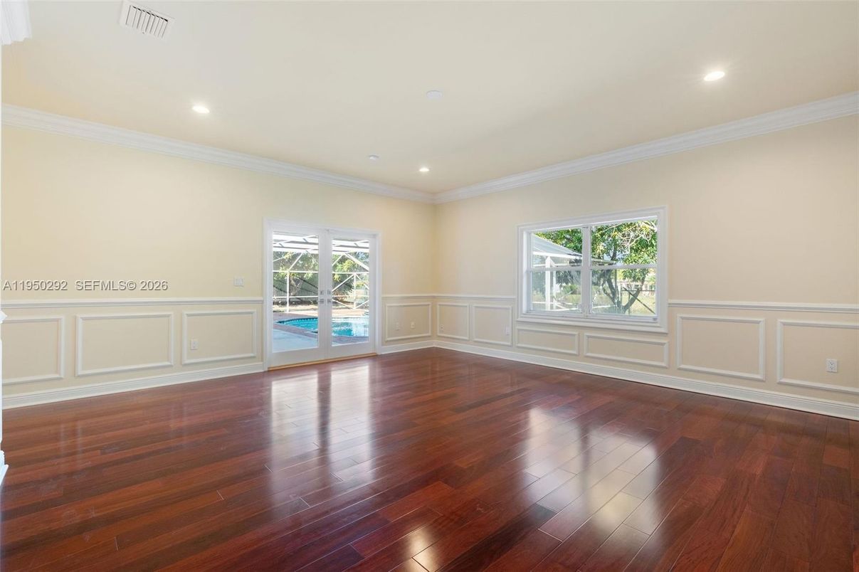 Empty room, Interior, Recessed Lighting, Wood Texture Flooring