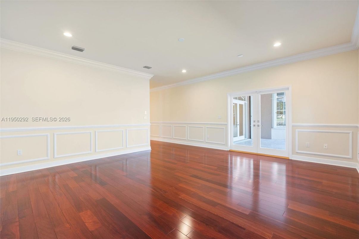Empty room, Interior, Recessed Lighting, Wood Texture Flooring