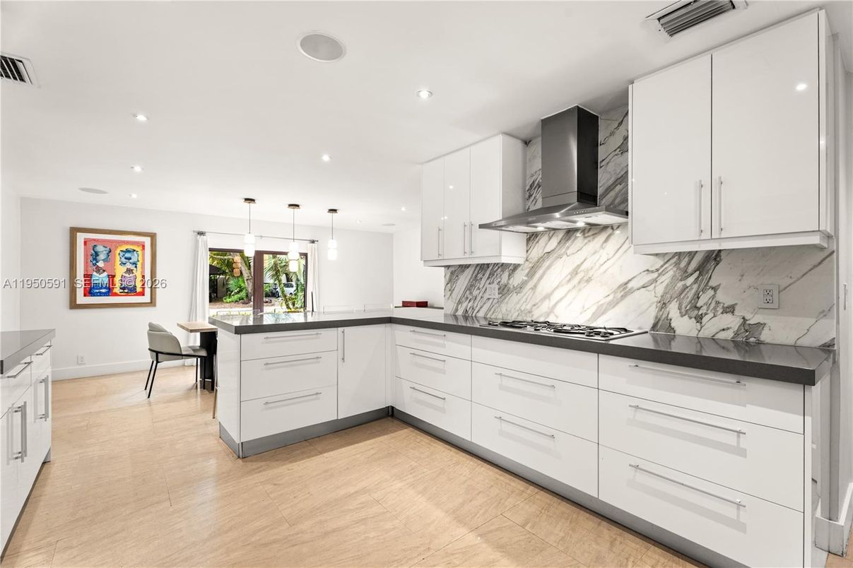 Dining room, Interior, Kitchen, Marble Walls, Pendant Lights, Recessed Lighting, Wood Texture Flooring