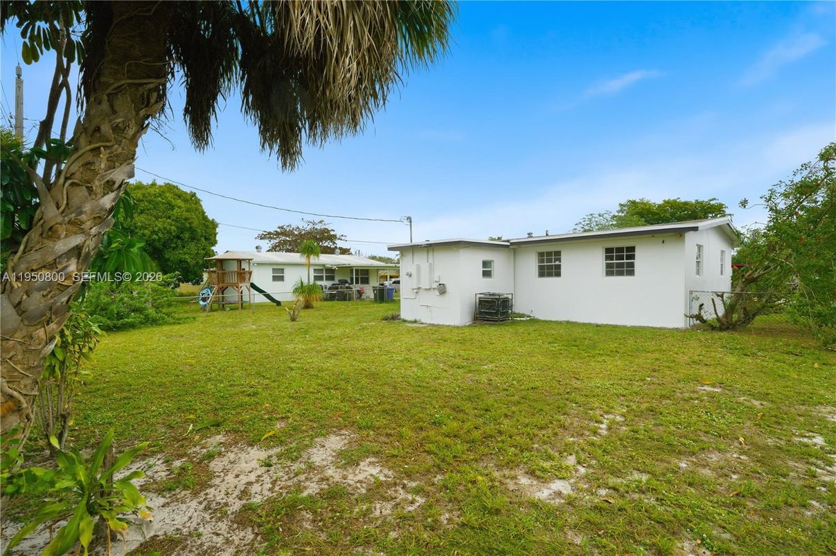 Backyard, Exterior, Playground