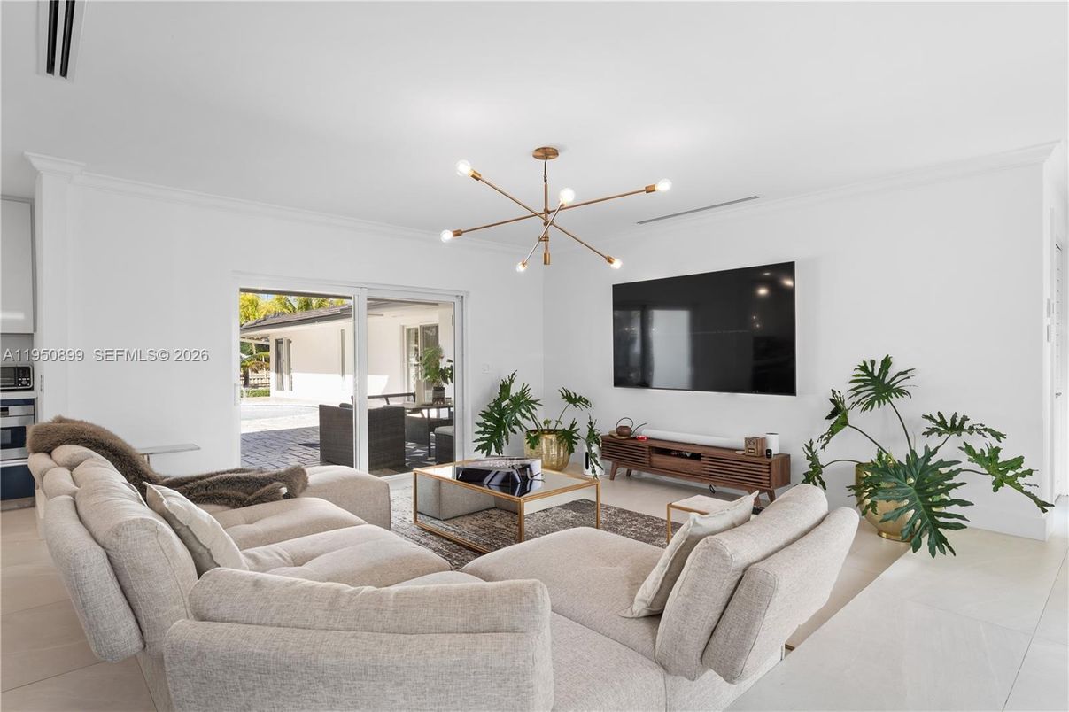 Interior, Living room, Pendant Lights