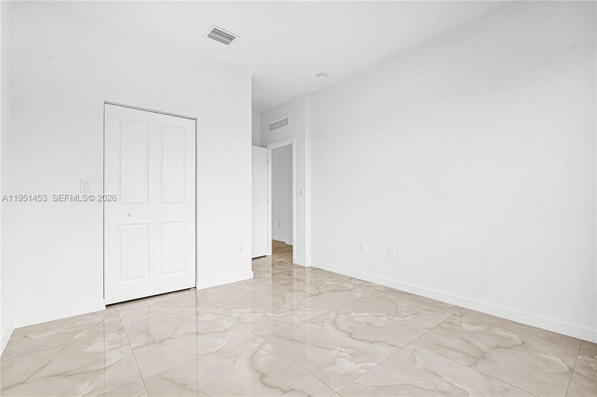 Empty room, Interior, Marble