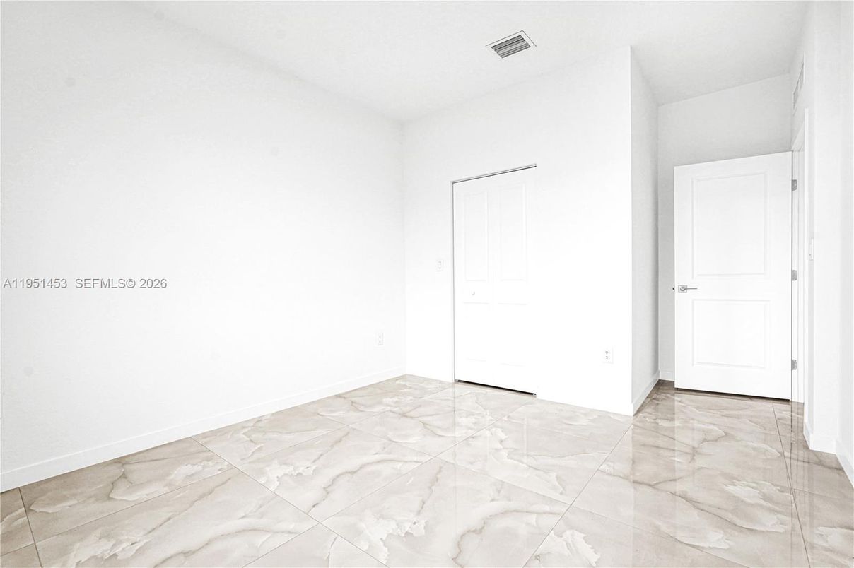 Empty room, Interior, Marble