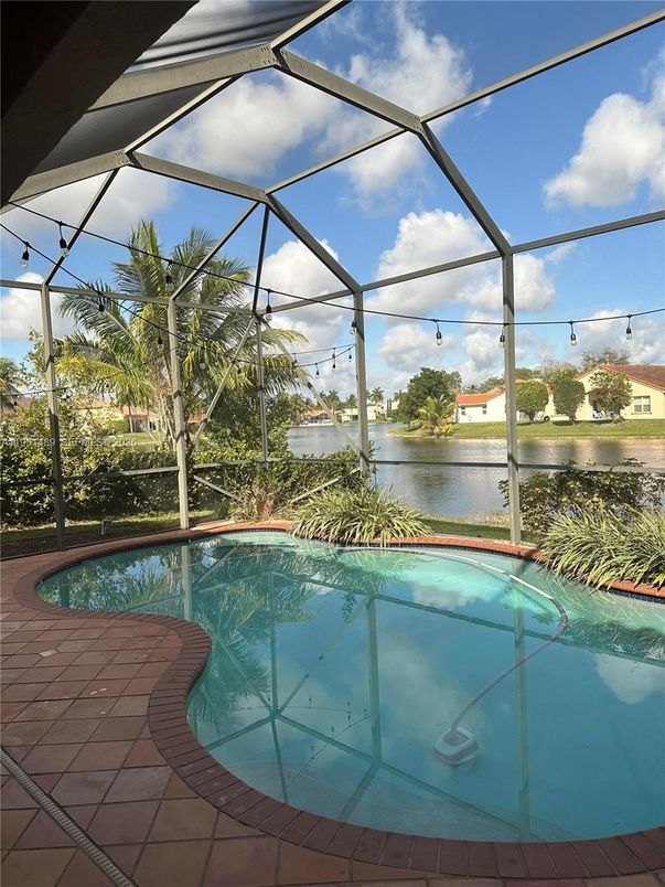 Glass Ceilings, Interior, Pool, Sun Room, Water