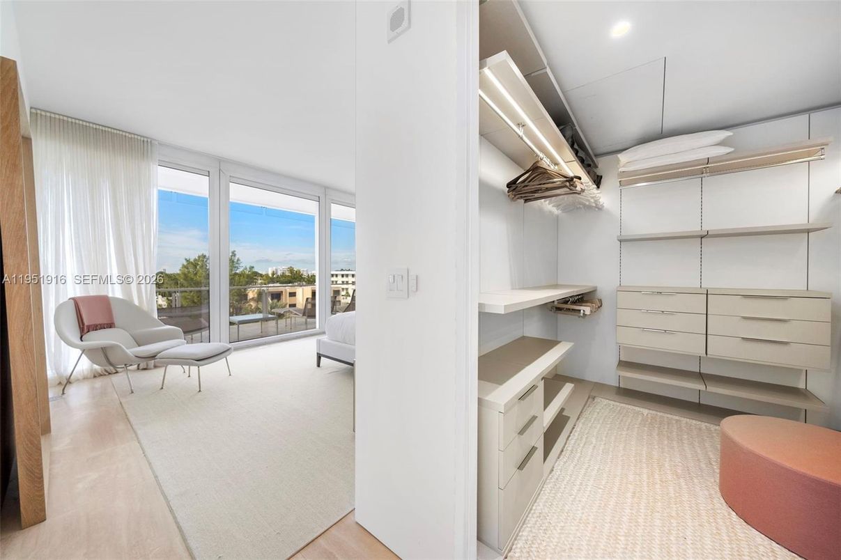 Interior, Recessed Lighting, Walk-in Closets, Water, Wood Texture Flooring