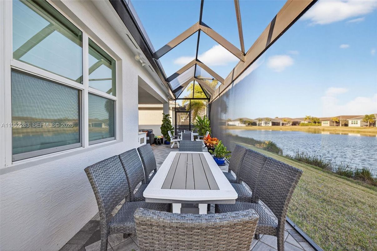 Exterior, Sun Room, Water