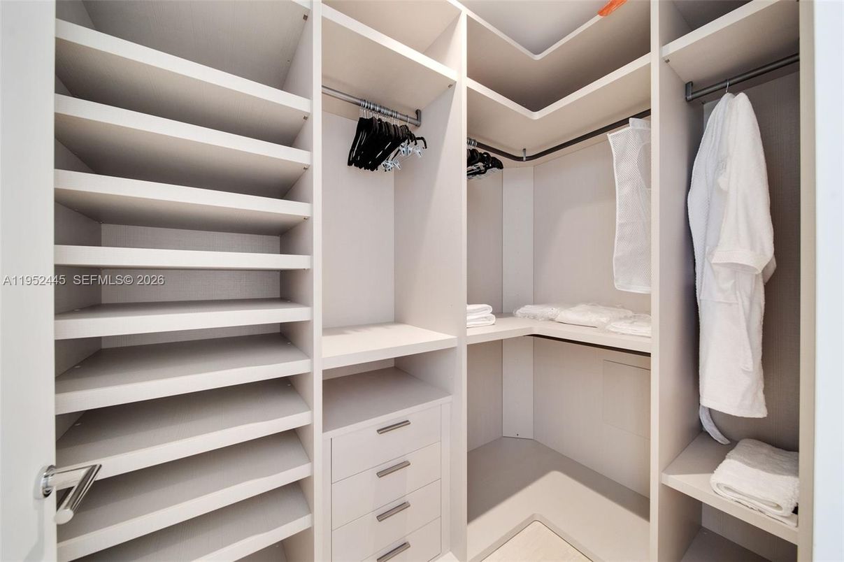Interior, Walk-in Closets