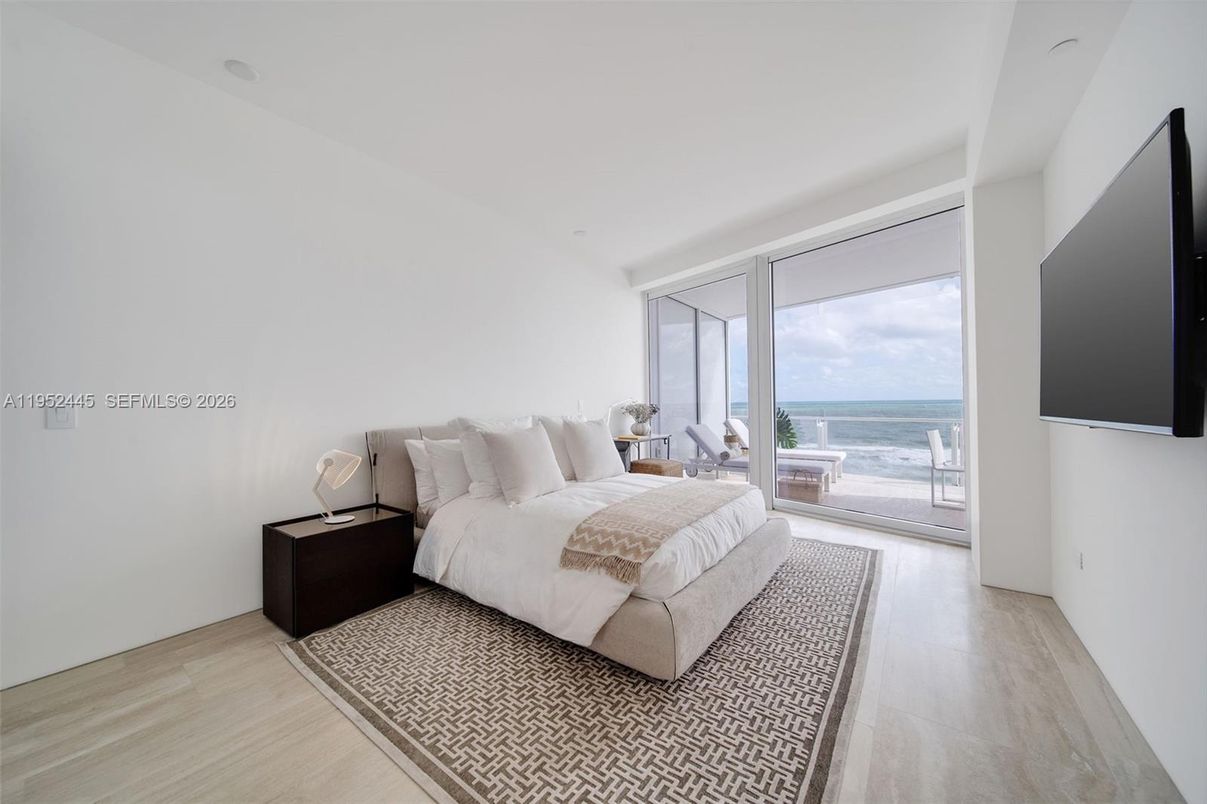 Bedroom, Interior, Water, Wood Texture Flooring