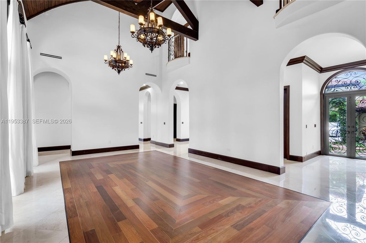 Chandelier, Interior, Wood Texture Flooring