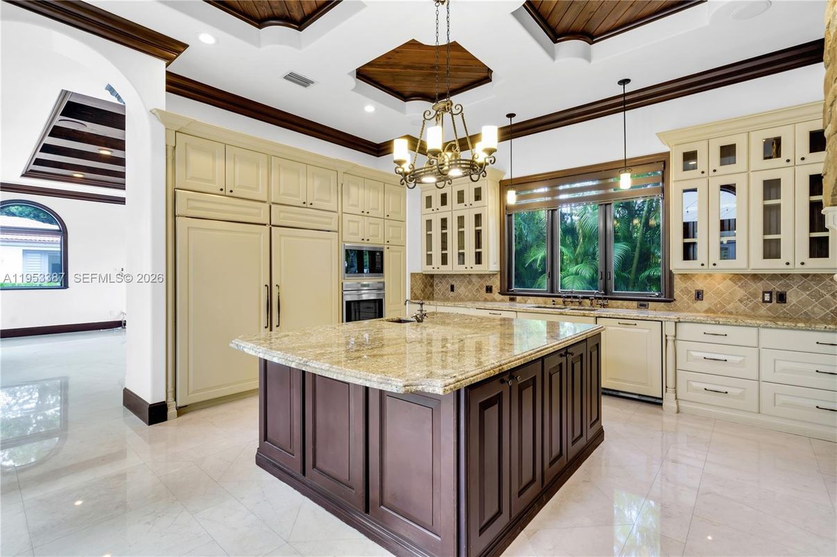 Chandelier, Interior, Kitchen, Pendant Lights, Recessed Lighting, Stainless Steel Appliances