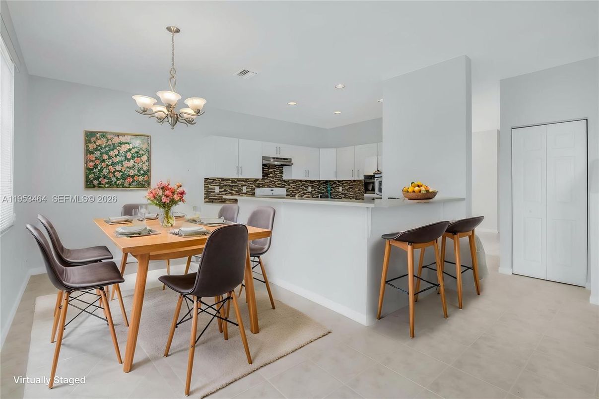 Chandelier, Dining room, Interior, Kitchen, Recessed Lighting