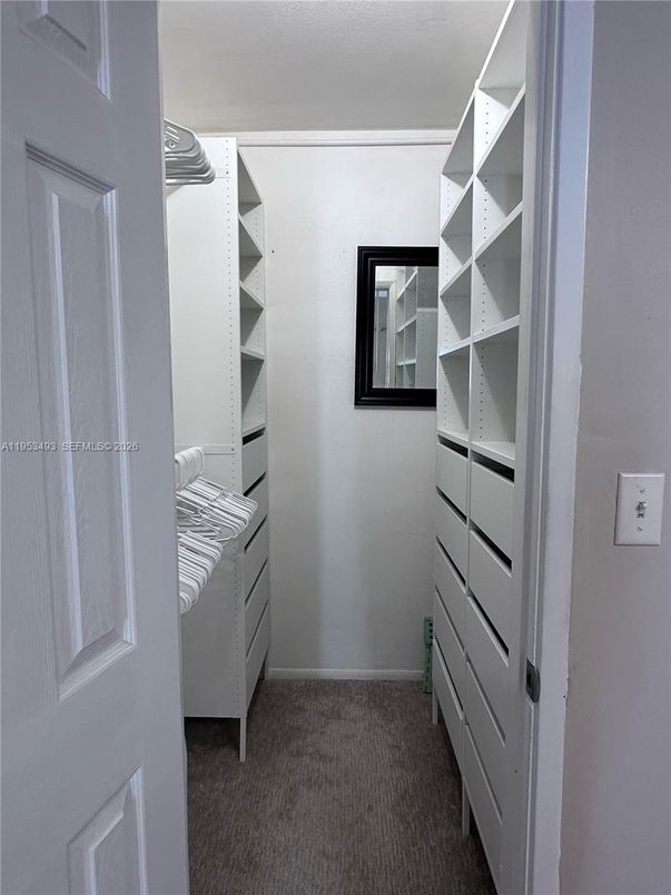 Interior, Walk-in Closets