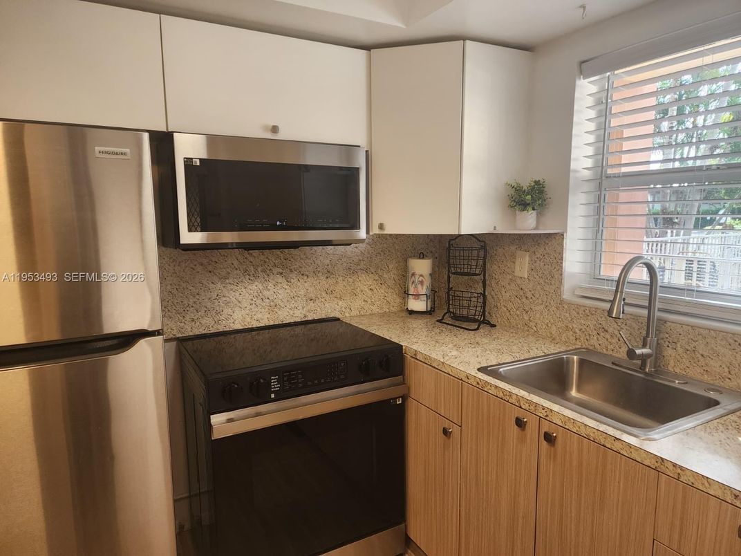 Interior, Kitchen, Stainless Steel Appliances