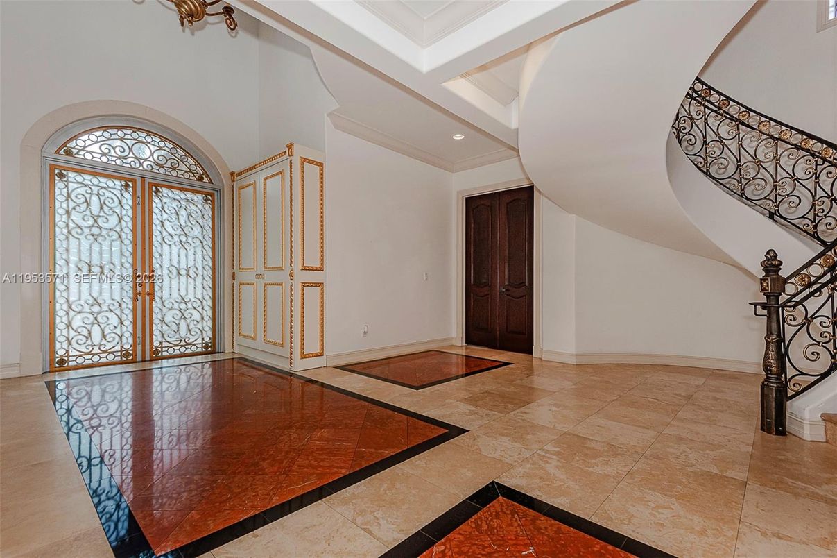 Interior, Recessed Lighting