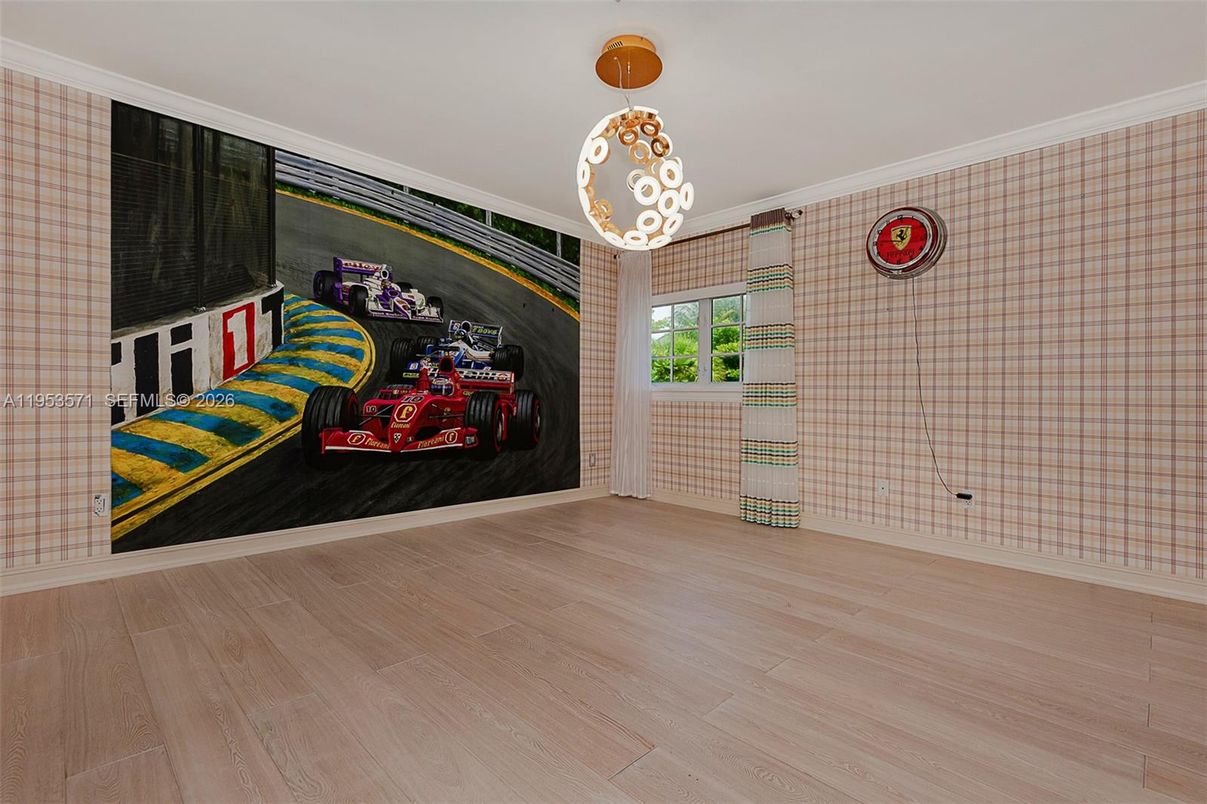 Interior, Pendant Lights, Wood Texture Flooring