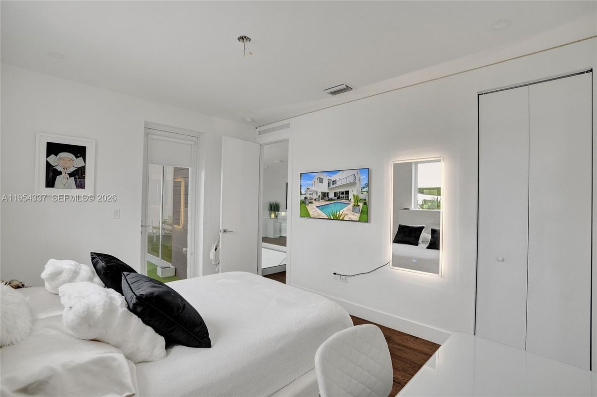 Bedroom, Interior, Wood Texture Flooring