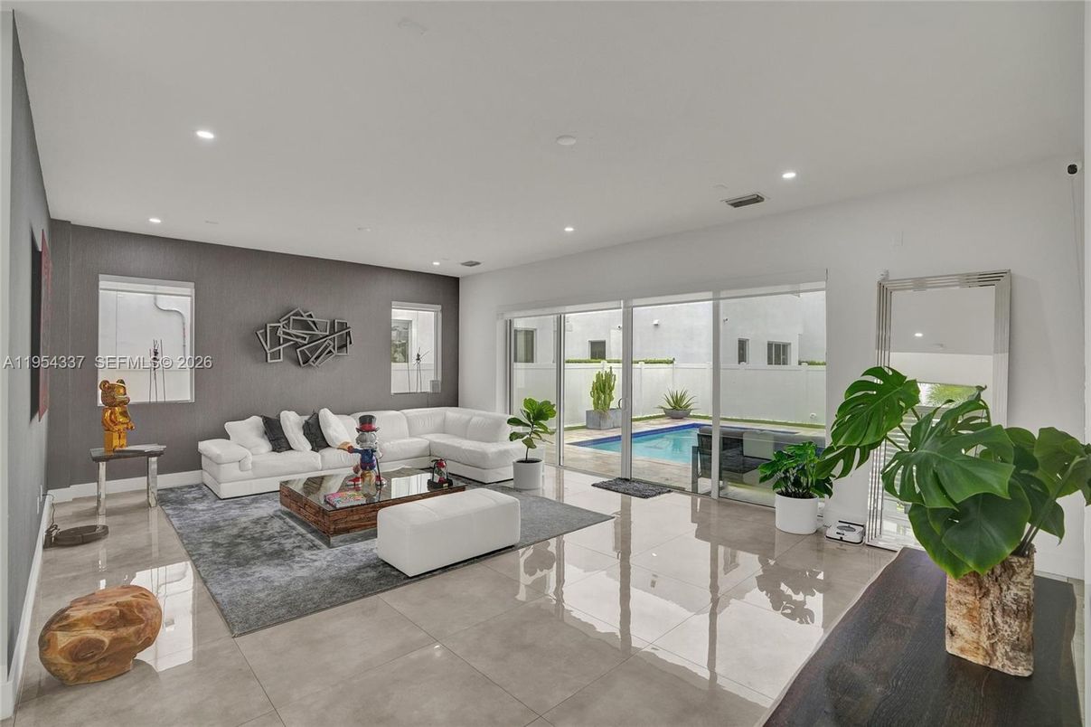 Interior, Living room, Recessed Lighting