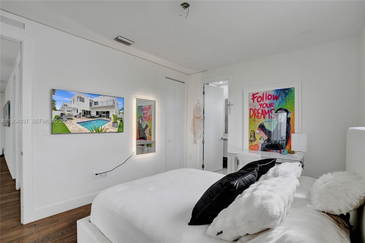 Bedroom, Interior, Wood Texture Flooring