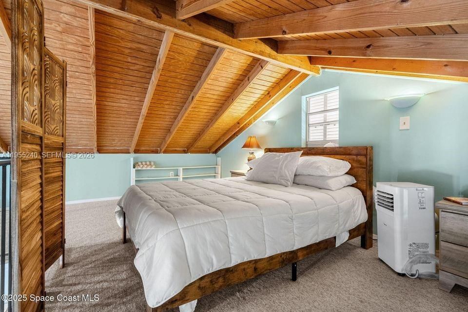 Bedroom, Interior, Wooden Beams, Wooden Ceilings