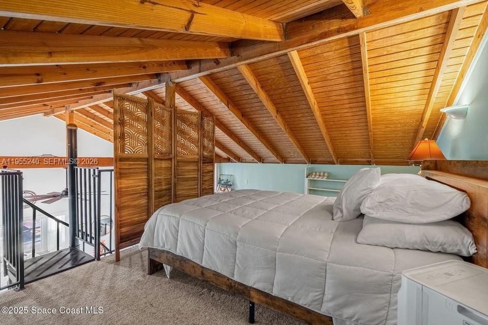 Bedroom, Interior, Wooden Beams, Wooden Ceilings