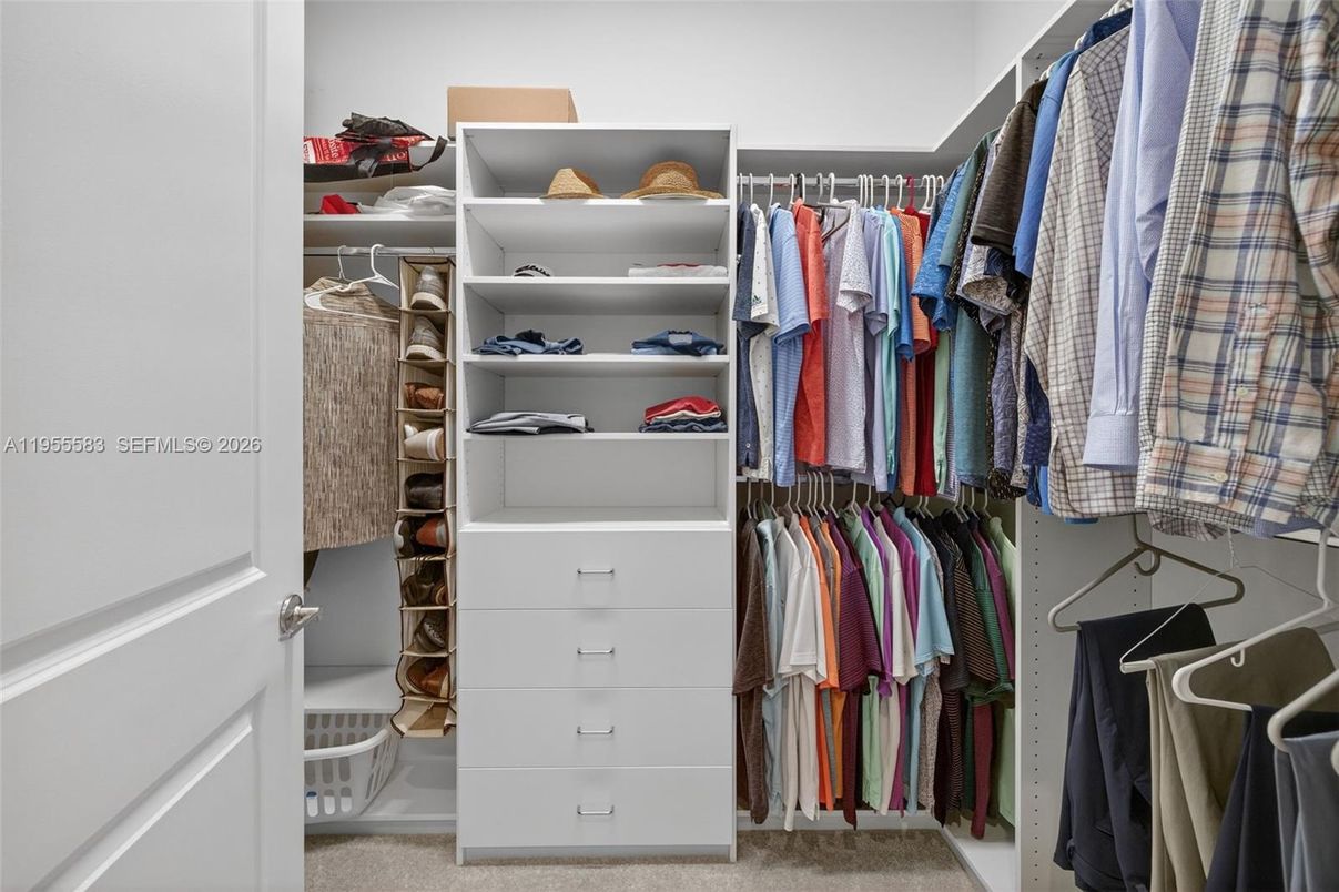 Interior, Walk-in Closets