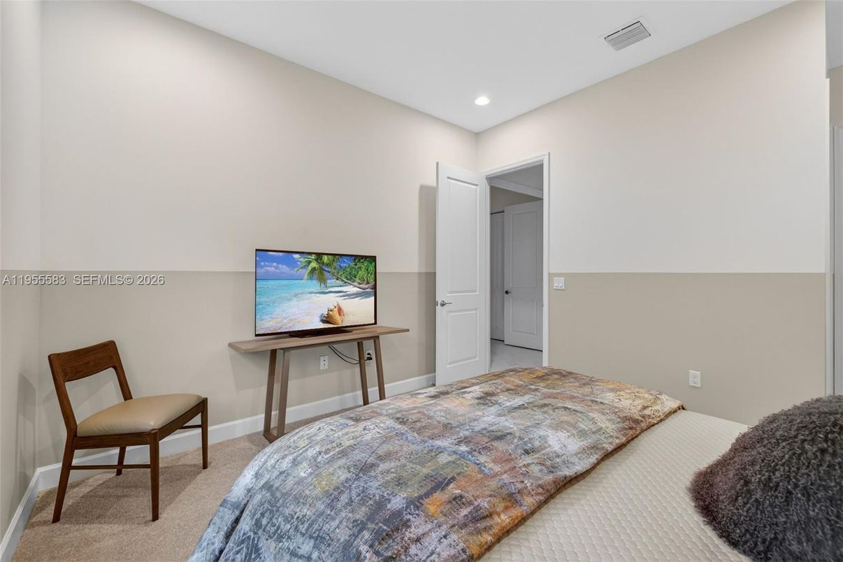 Bedroom, Interior, Recessed Lighting