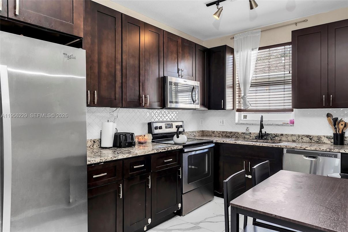 Interior, Kitchen, Marble, Stainless Steel Appliances