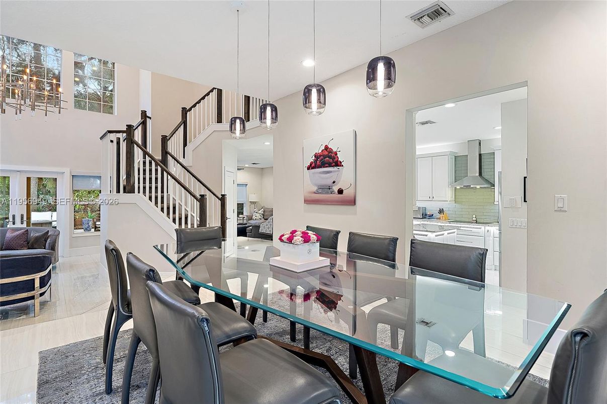 Dining room, Interior, Pendant Lights, Recessed Lighting